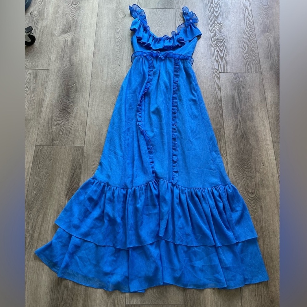 elliatt heritage blue ruffle deep v neck strappy maxi gown dress size small NEW